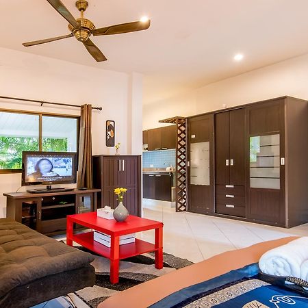 Tananza Resort & Homestay Phuket Nai Harn Luaran gambar